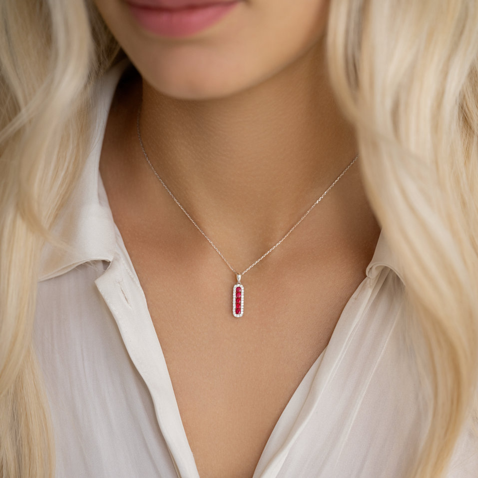 Diamond pendant with Sapphire Gia