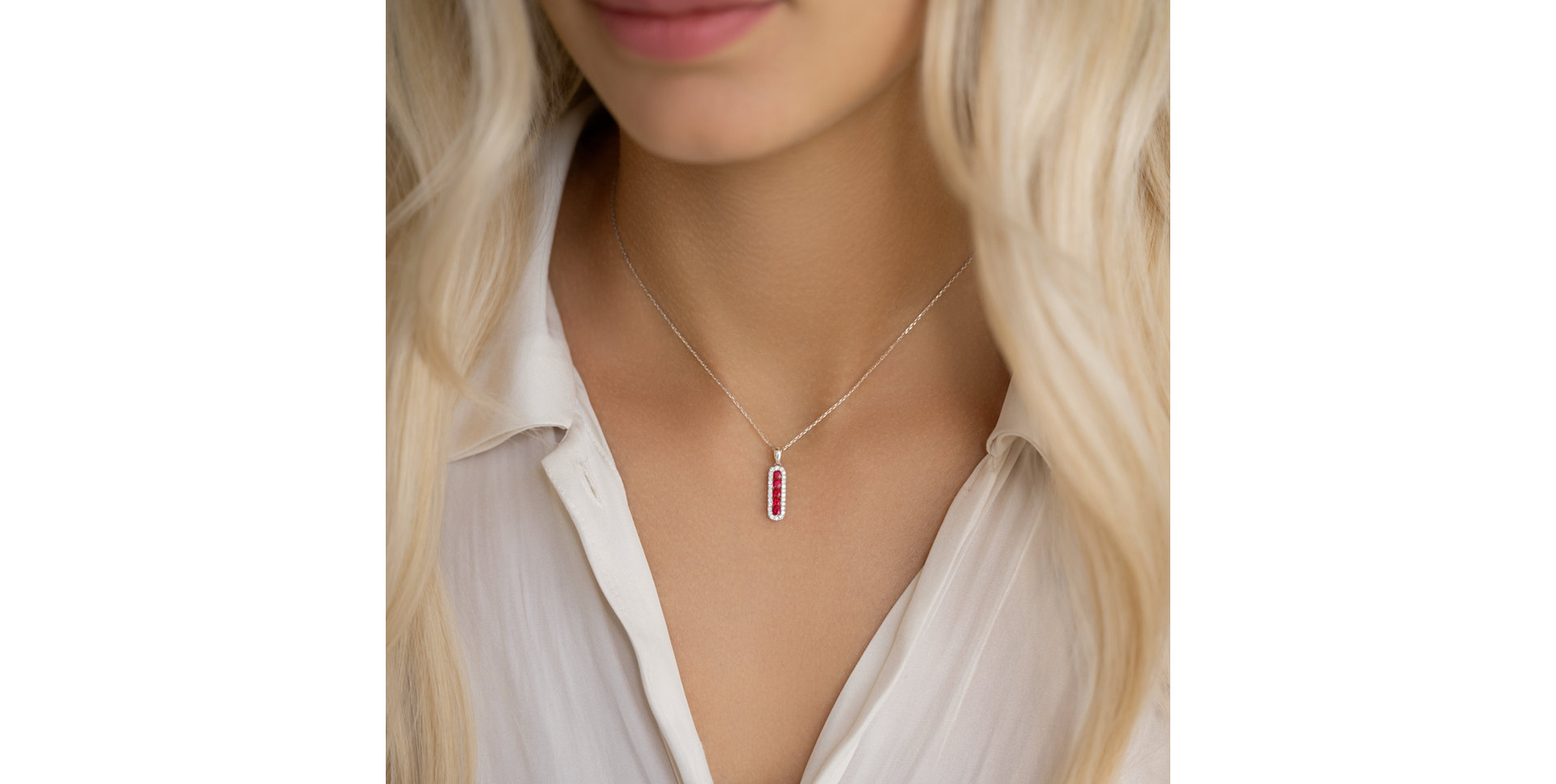 Diamond pendant with Ruby Gia