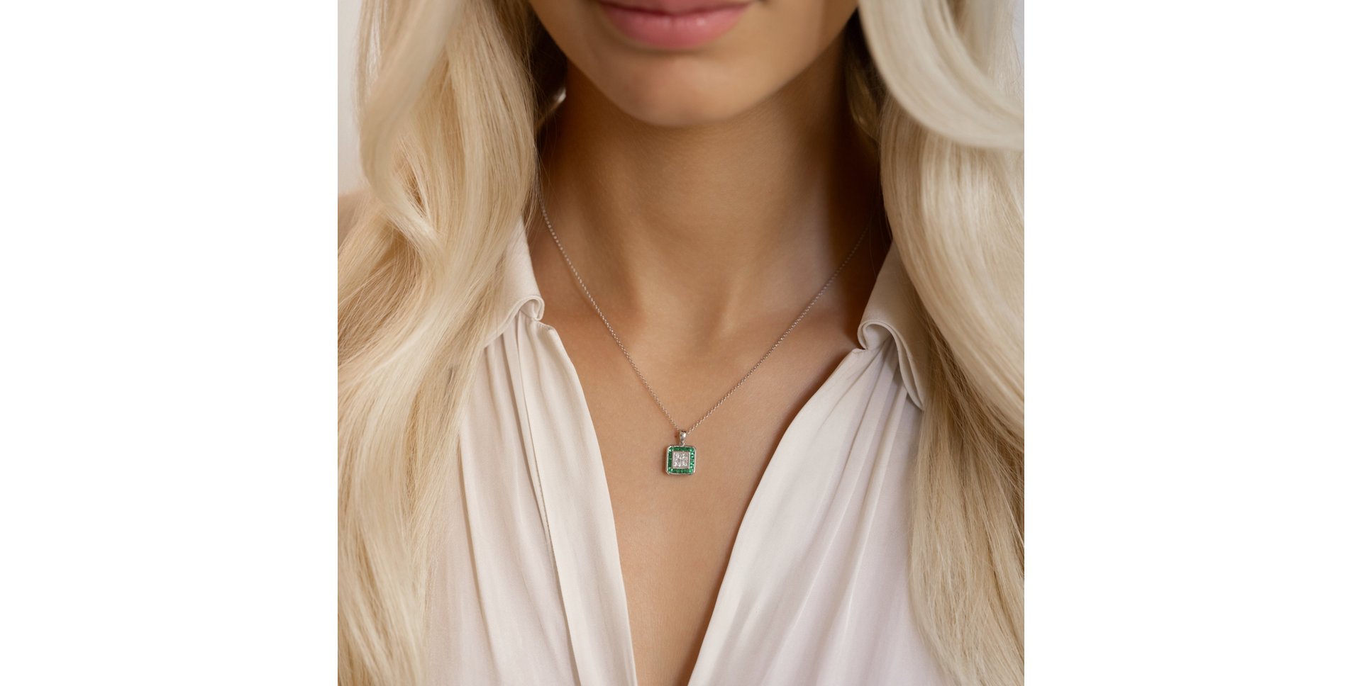 Diamond pendant with Emerald Square of Happiness