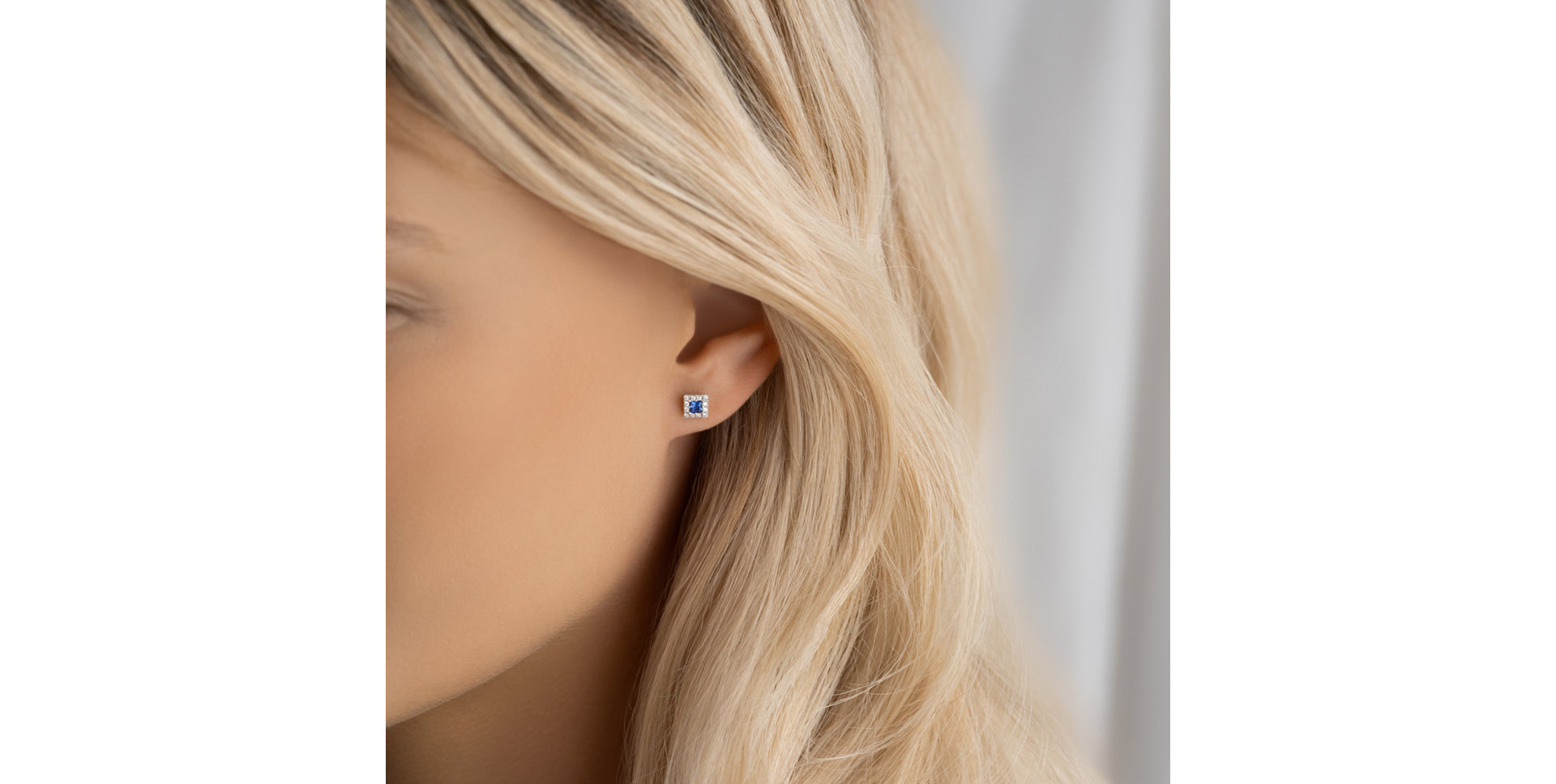 Diamond earrings with Sapphire Royal Squares