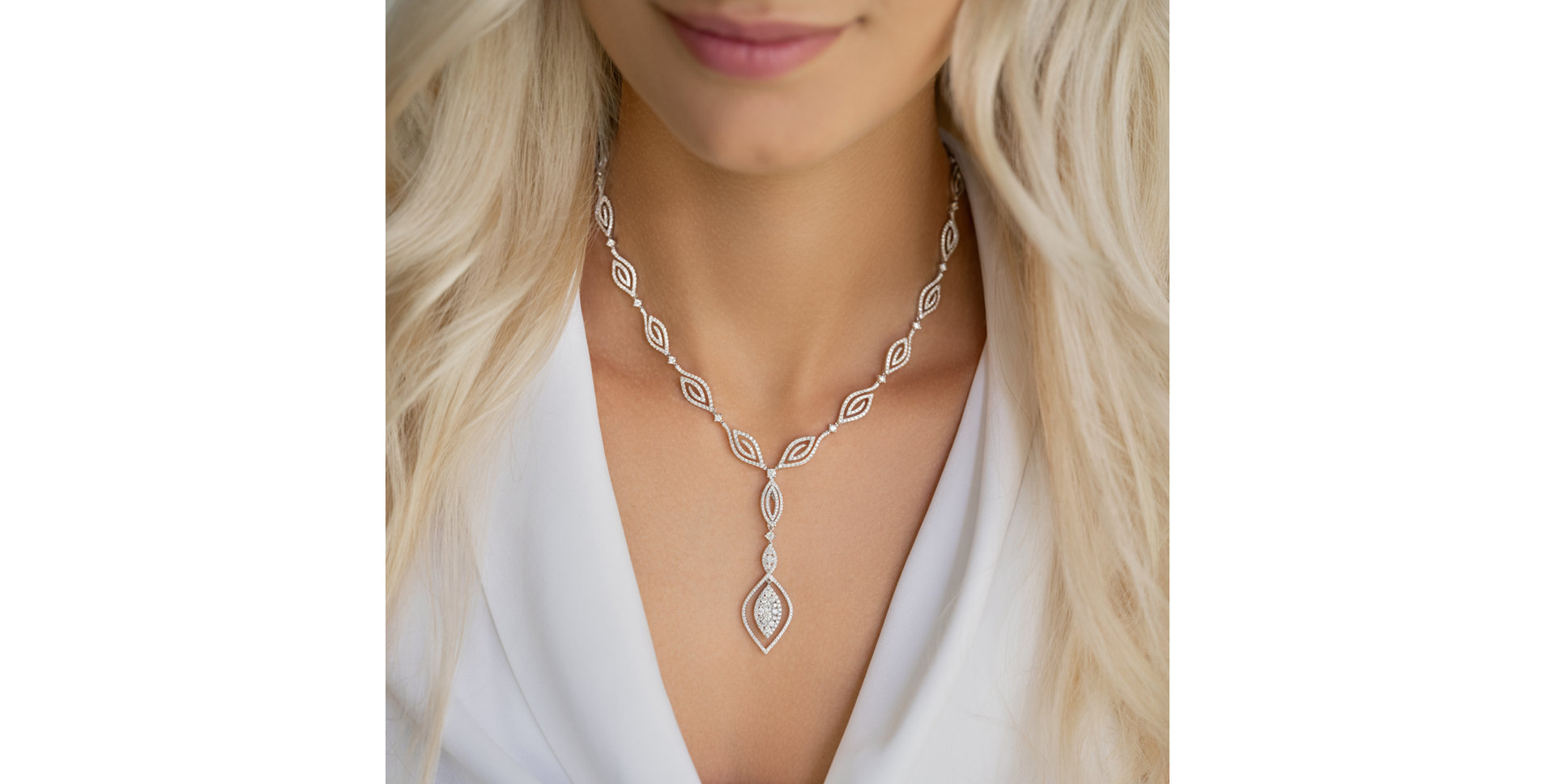 Diamond necklace Adorable