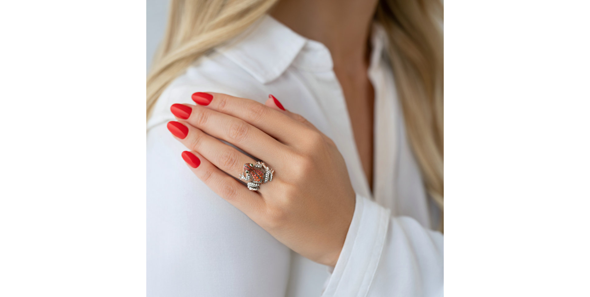 Diamond ring with Ruby and Garnet Miracle Frog