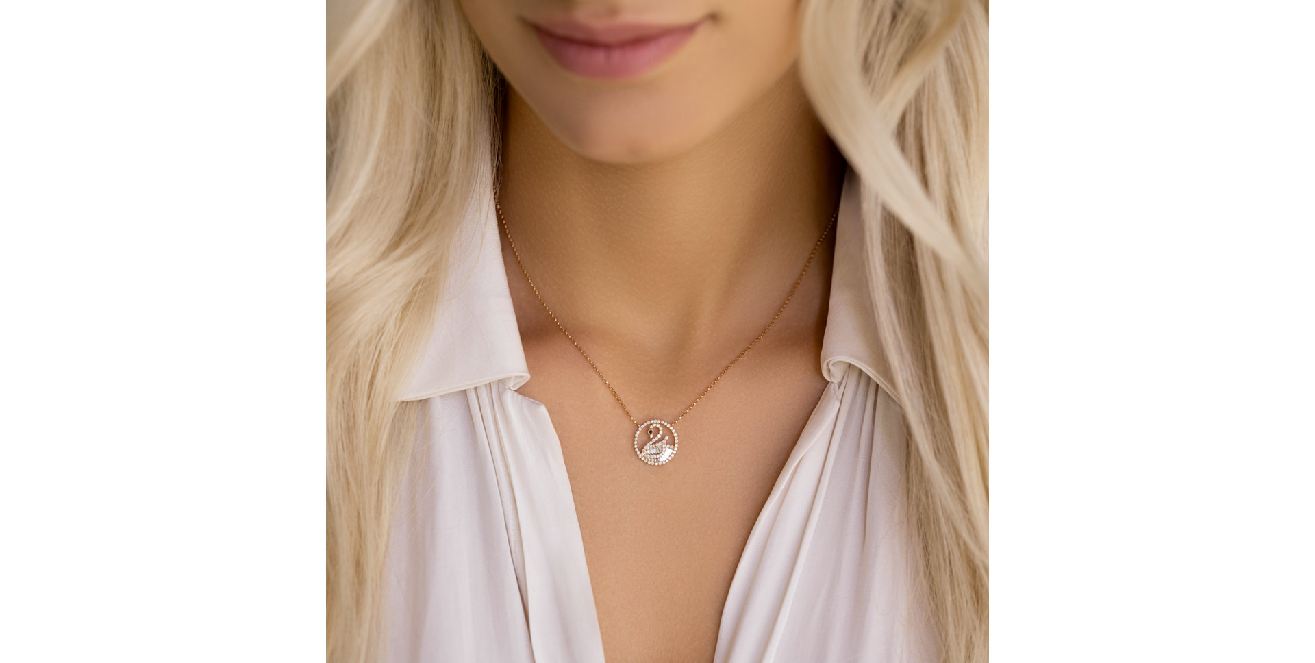 Necklace with black and white diamonds Glitter Swan