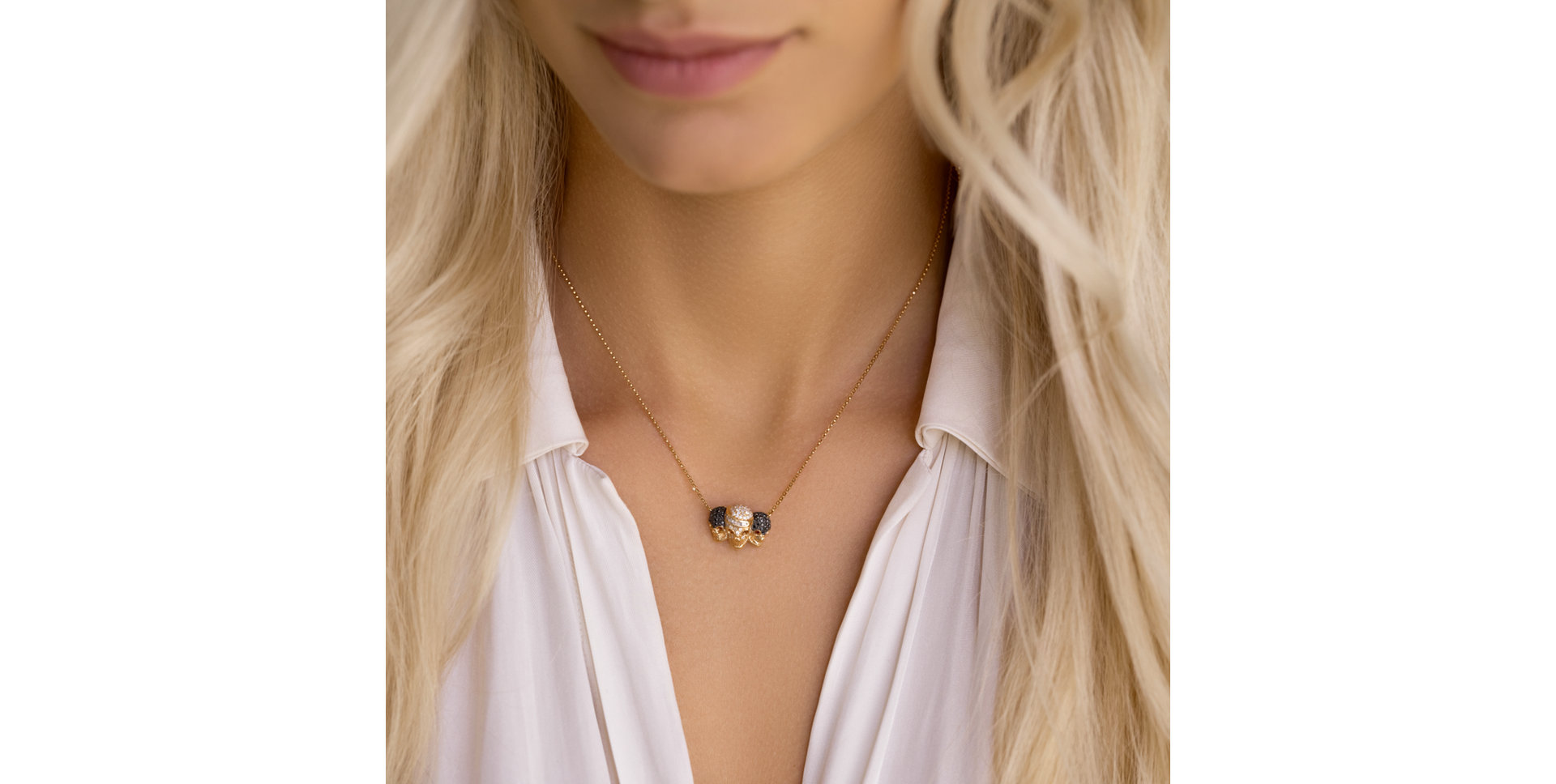 Necklace with black and white diamonds Deadly Shadows