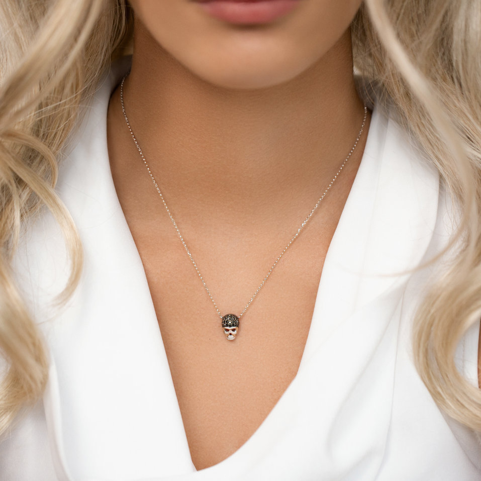 Necklace with black diamonds Memento Mori