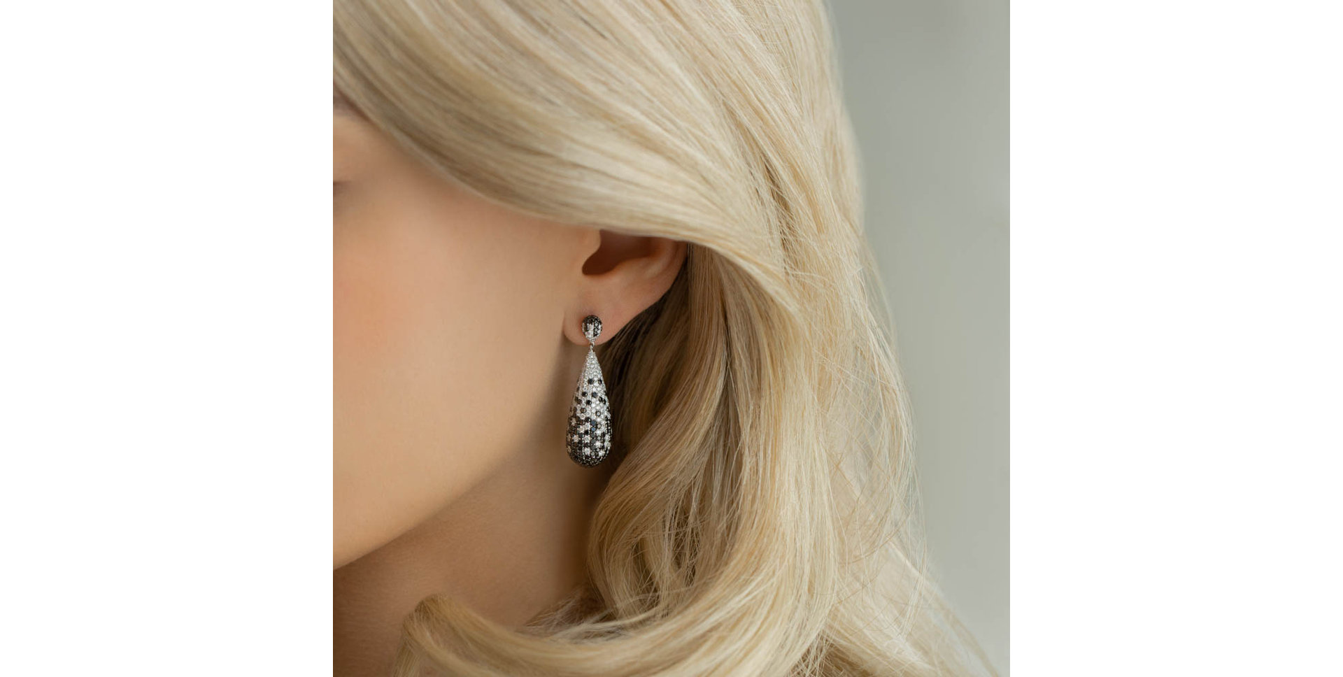 Earrings with black and white diamonds Malorie