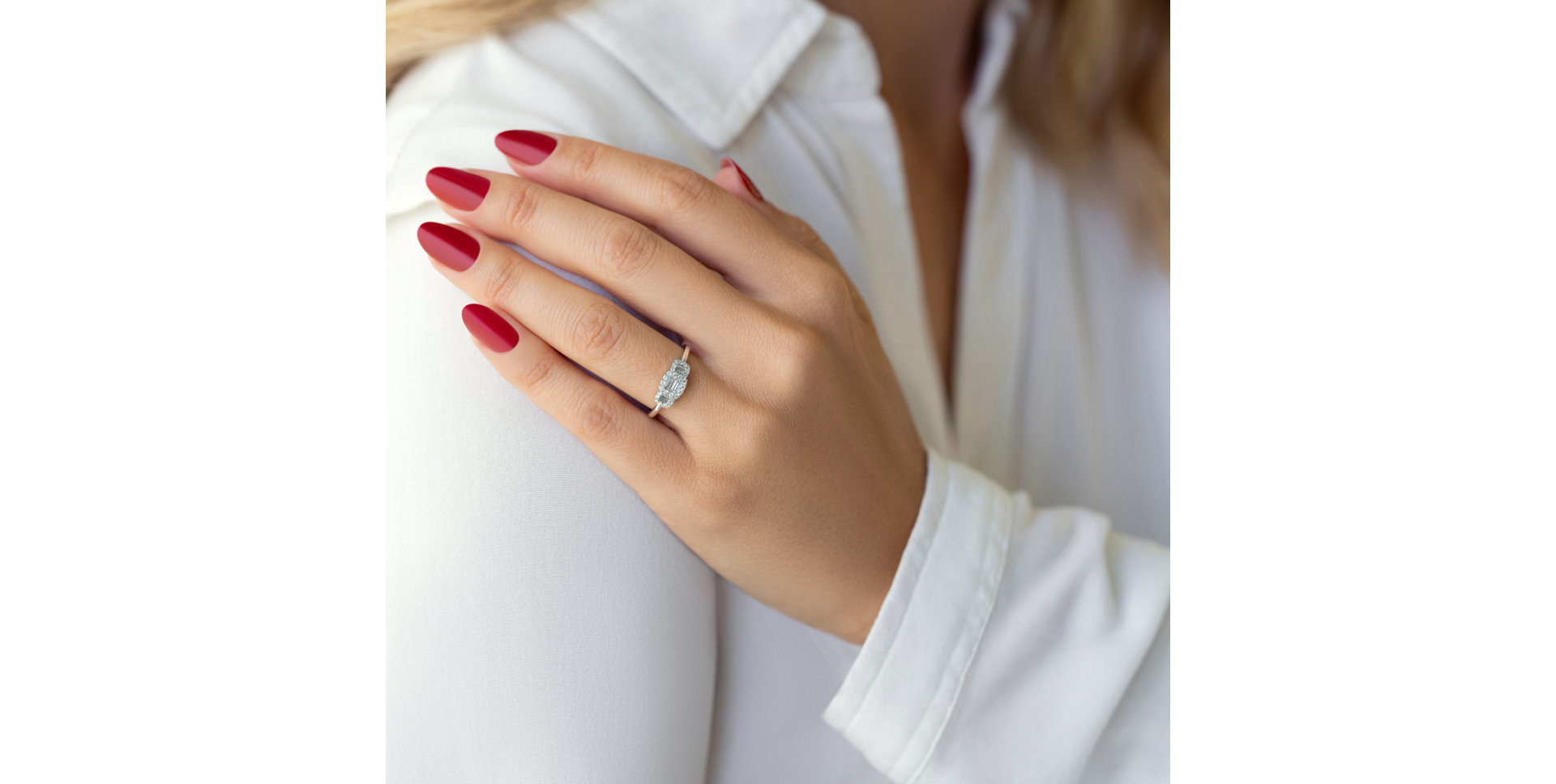 Diamond ring Elasia