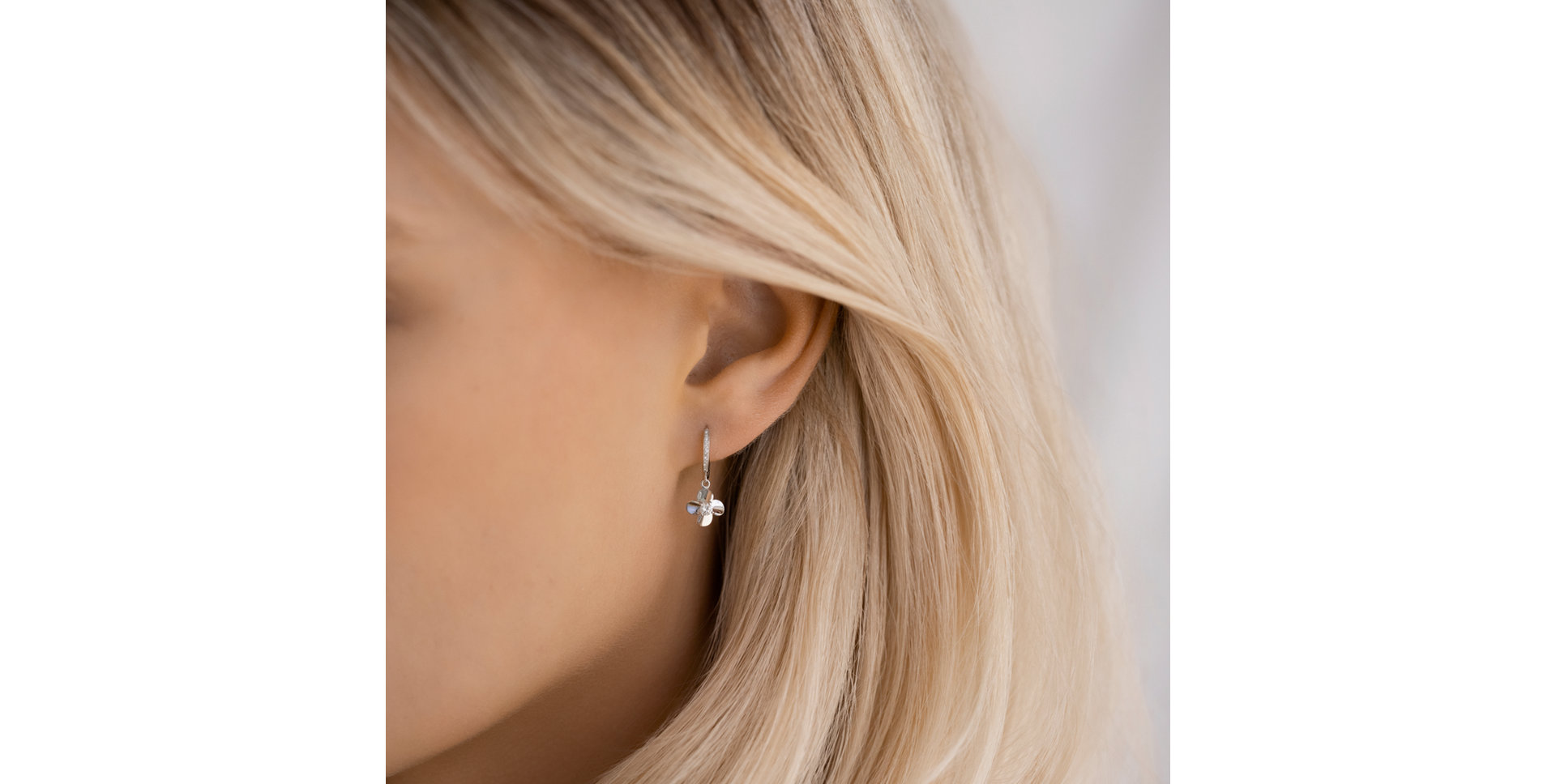 Diamond earrings Windmill of Love
