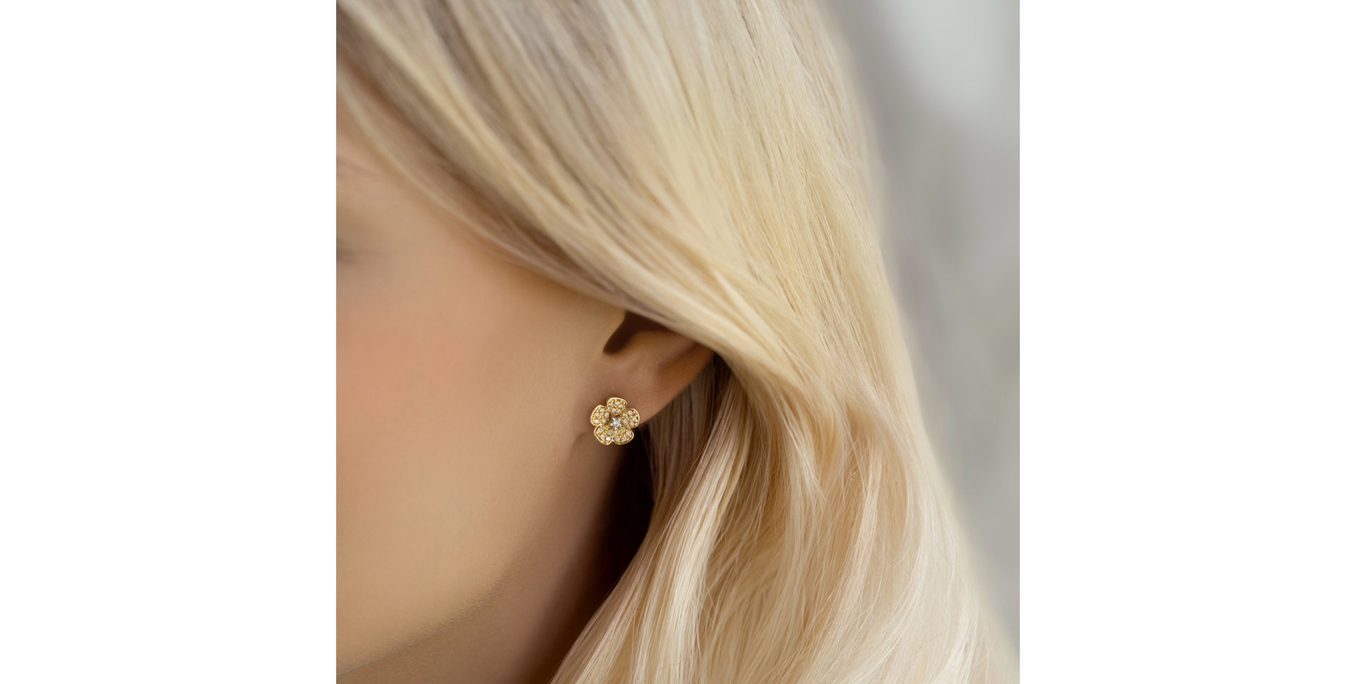 Earrings with brown and white diamonds Radiant Rose