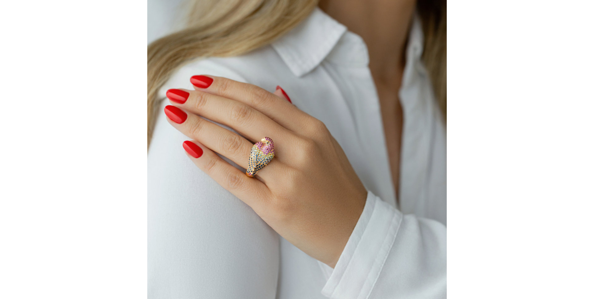 Diamond ring with Sapphire and Garnet Exotic Parrot