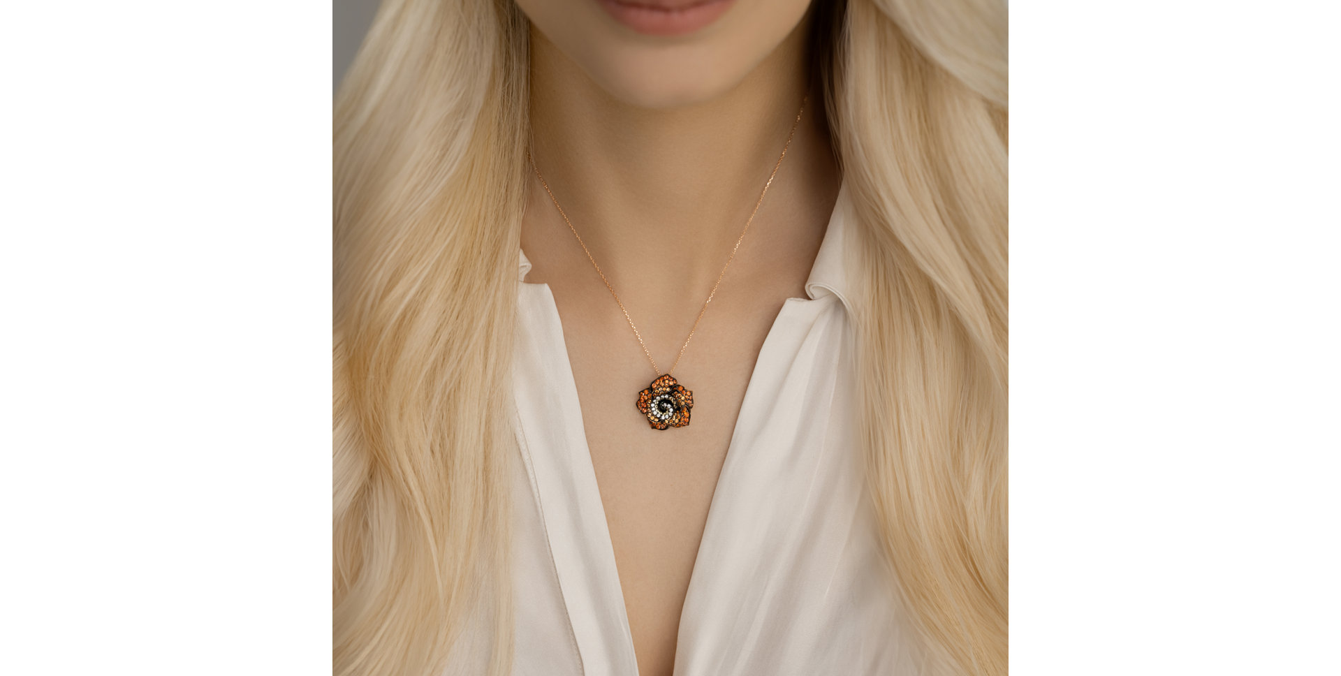 Diamond pendant with Sapphire Carolee