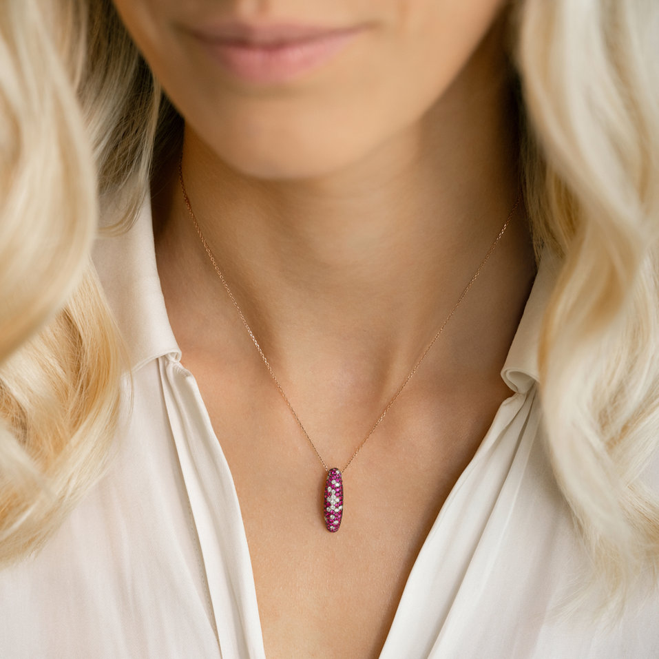 Diamond pendant with Ruby Giselle