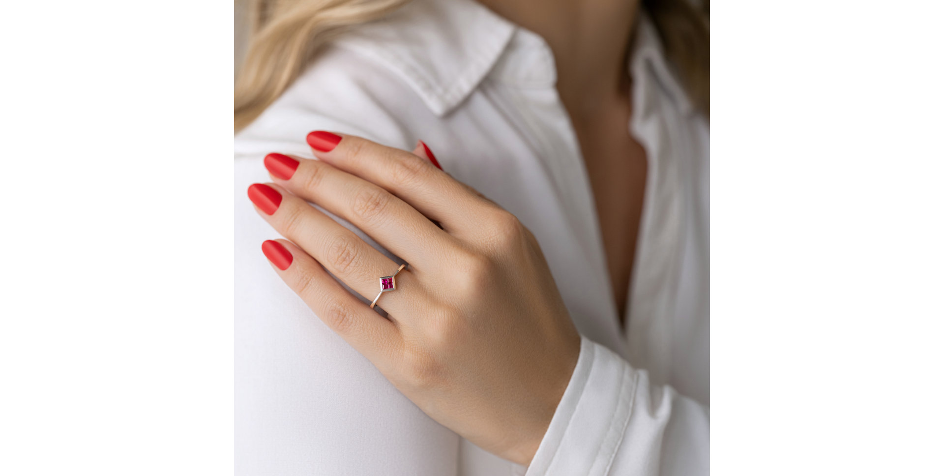 Ring with Sapphire First Rhombus