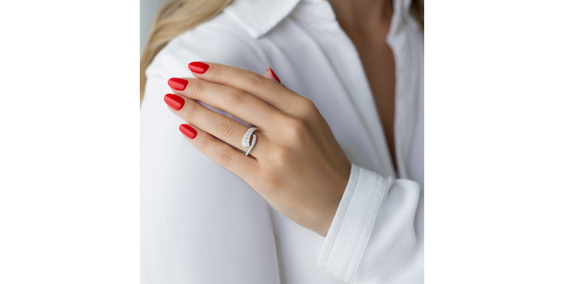 Diamond ring Barbara