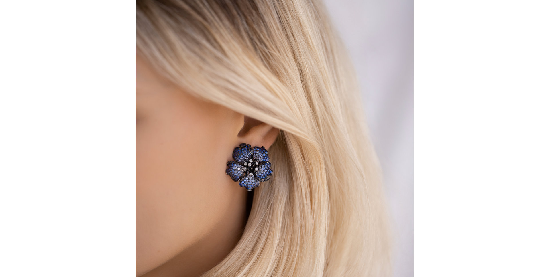 Diamond earrings and Sapphire Cardinal de Richelieu