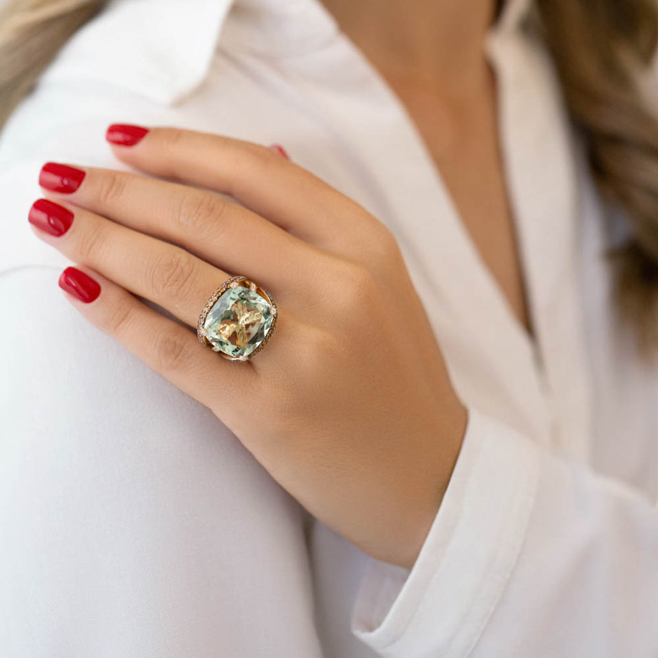 Ring with Amethyst, white, brown diamonds and Sapphire Renaissance