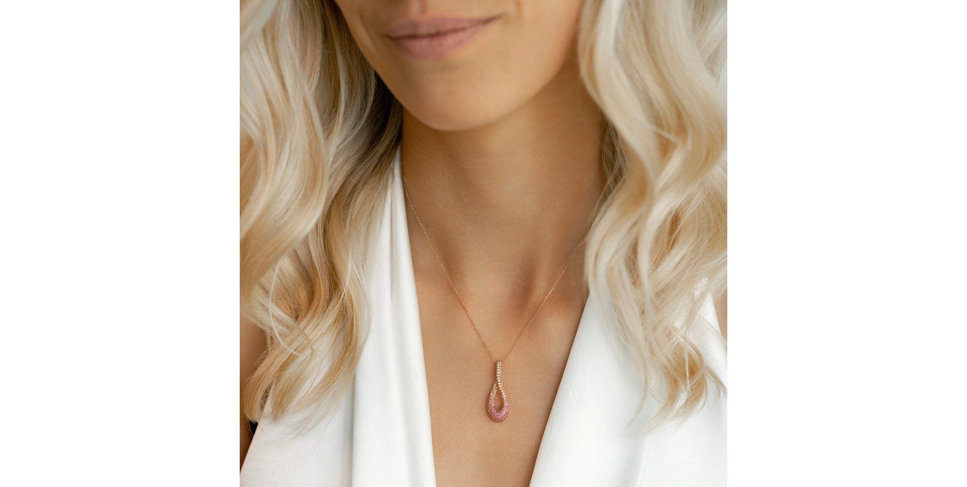 Diamond pendant with Sapphire Bernardine