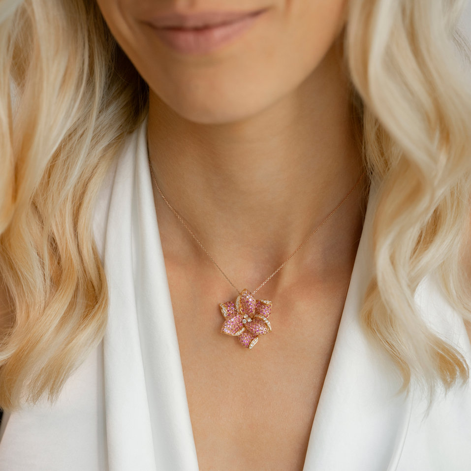Diamond pendant with Sapphire Blooming Glory