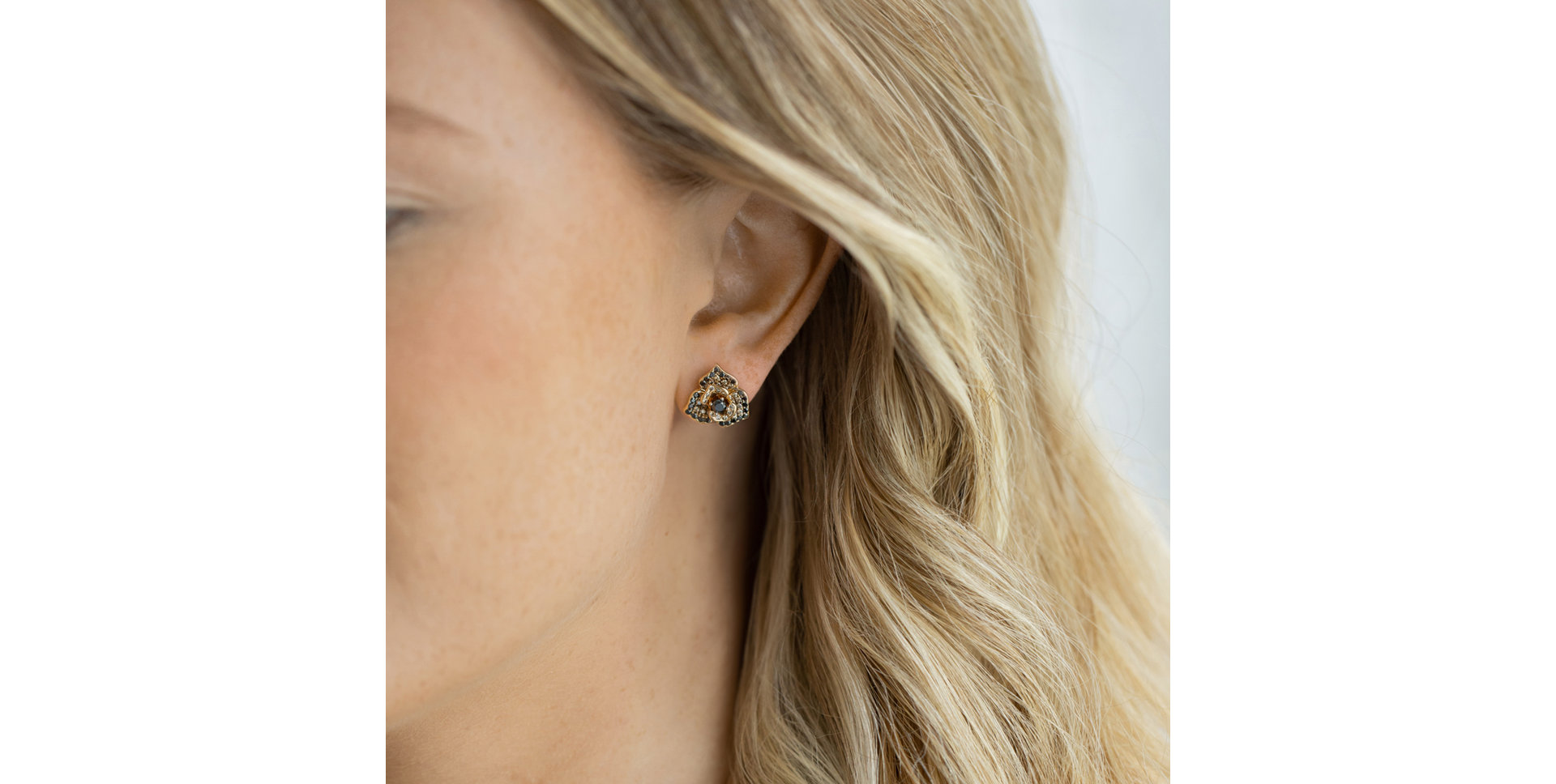 Earrings with coloured diamonds Midnight Orchid