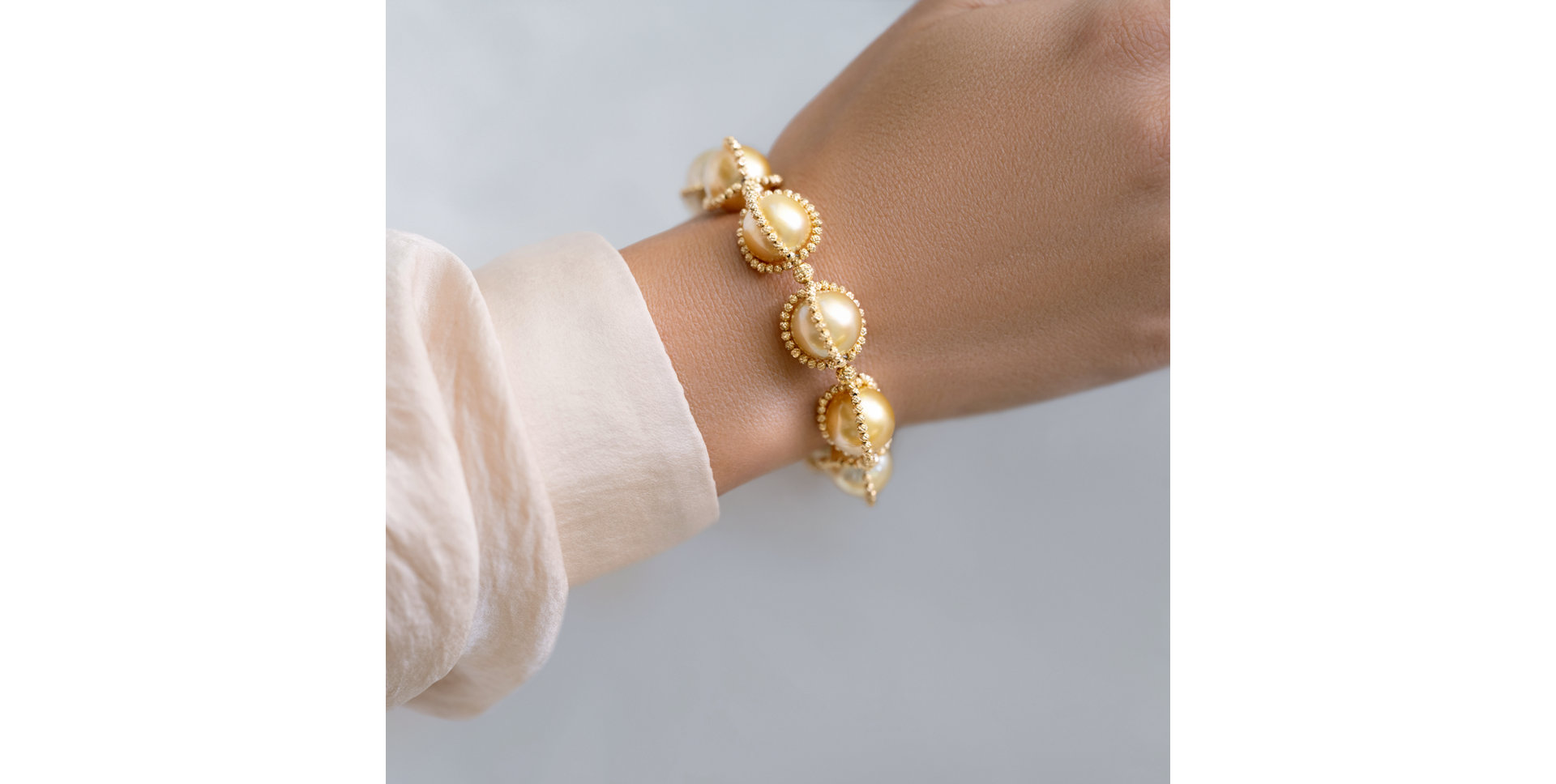 Bracelet with Pearl Delphina