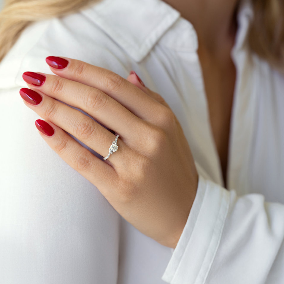 Diamond ring Aurora's Gift