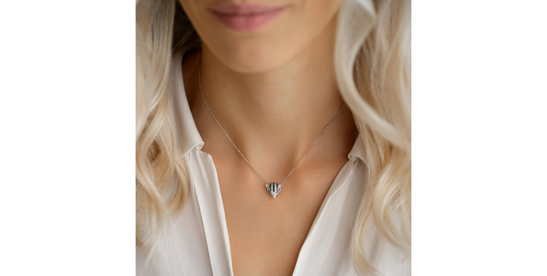 Necklace with black, white diamonds and Ruby Poetic Glow