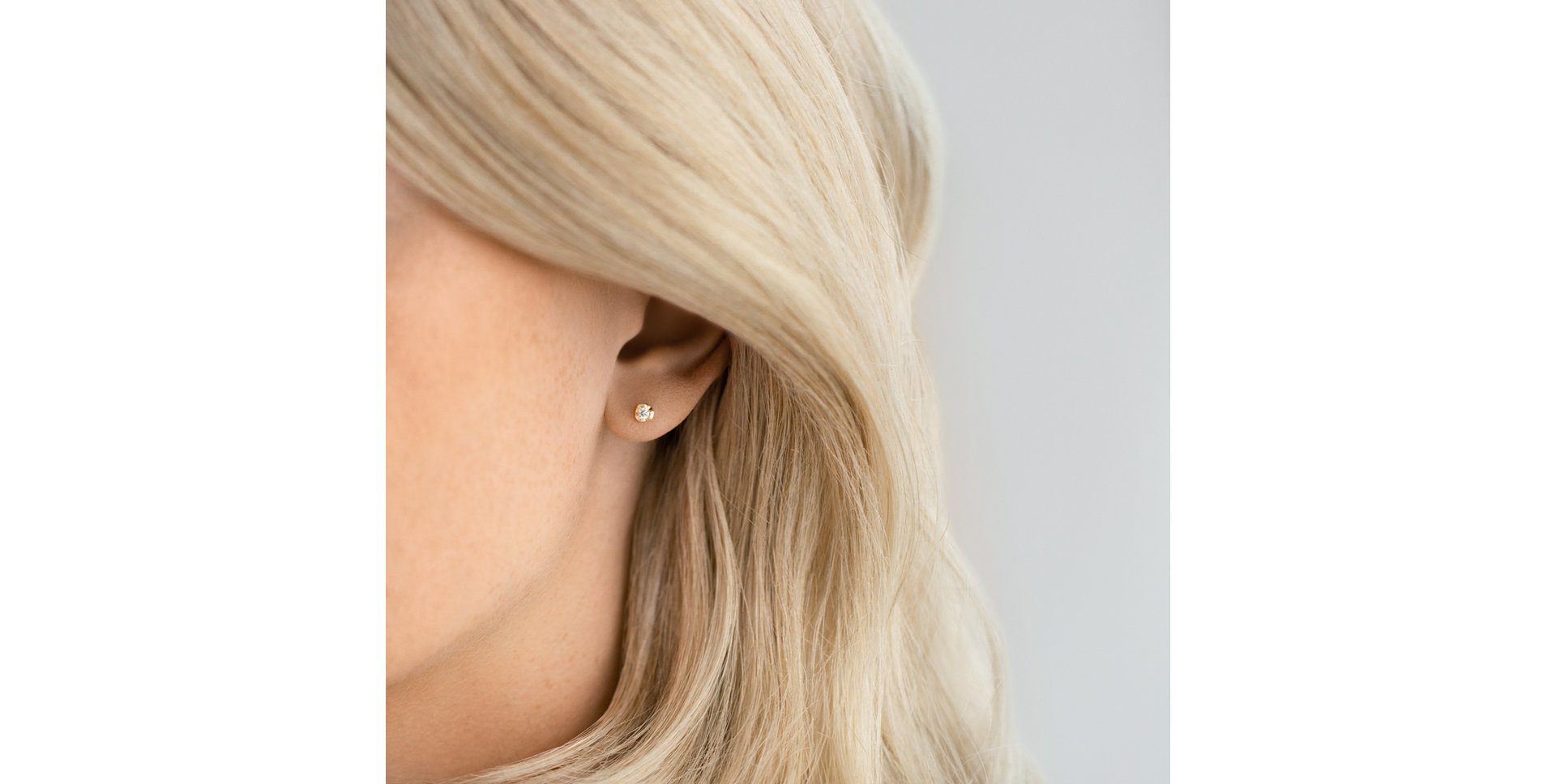 Diamond earrings Classic Dot