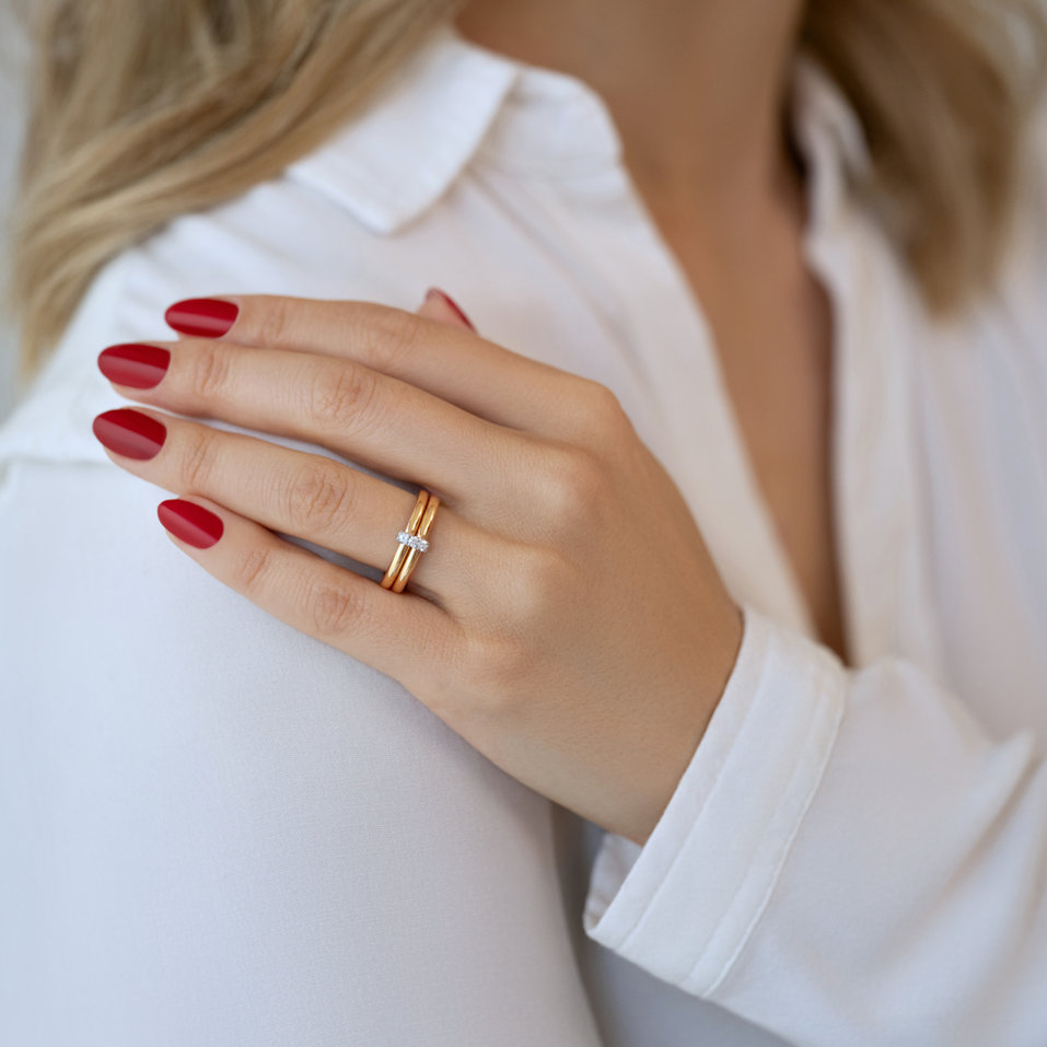 Diamond ring Cosmic Horizon