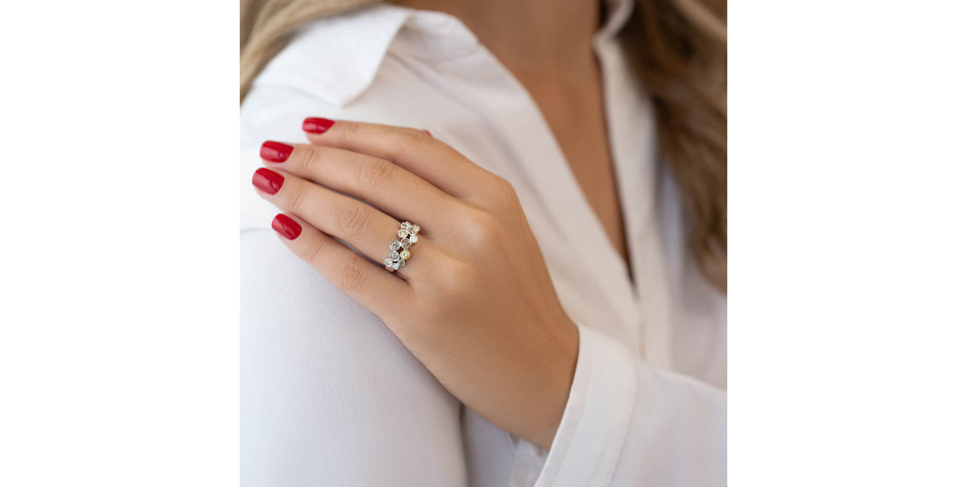 Ring with brown, yellow and white diamonds Oriana