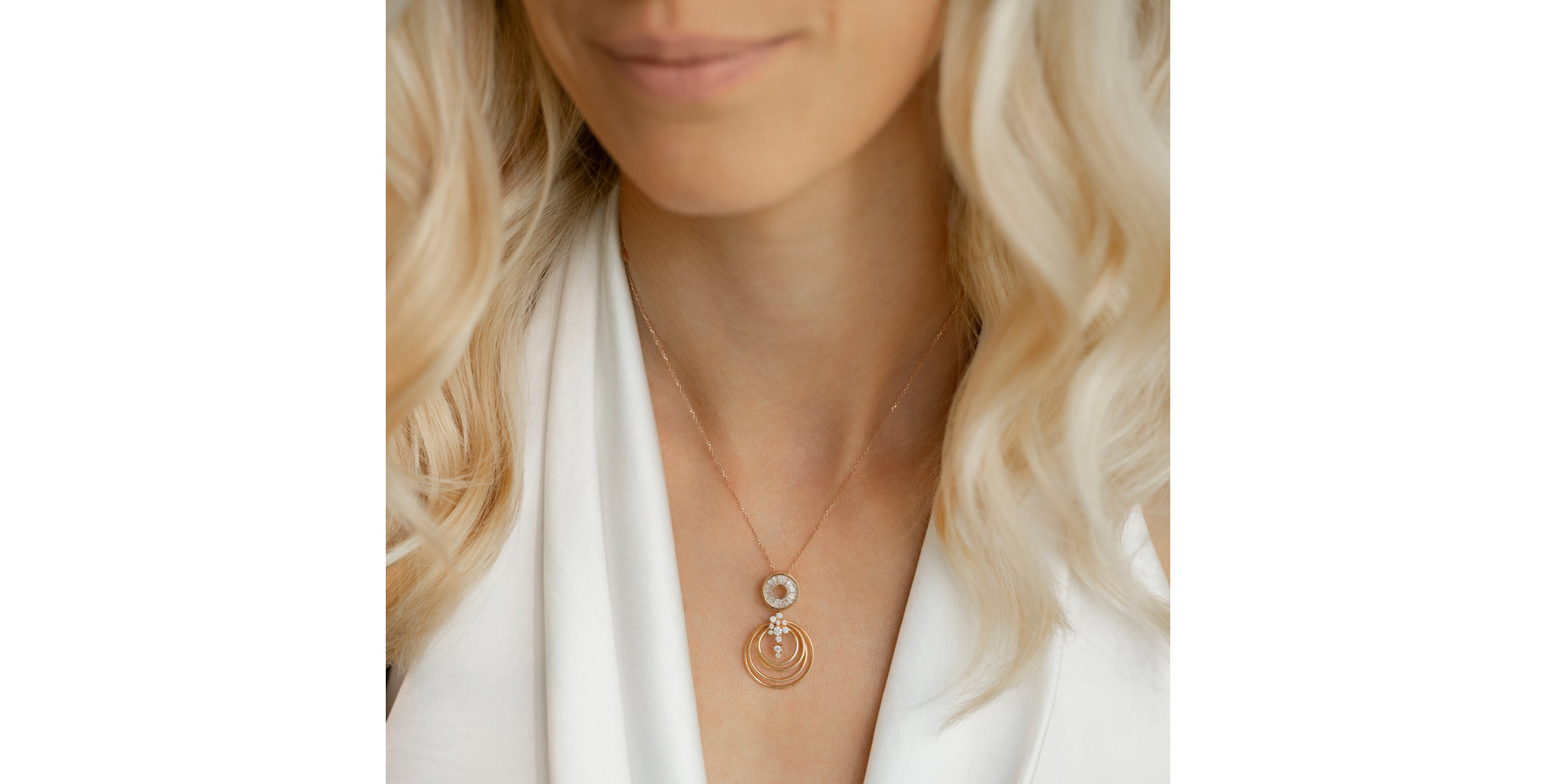 Diamond pendant Naseem