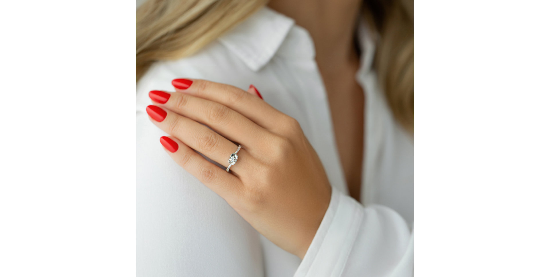 Diamond ring Midnight Madame