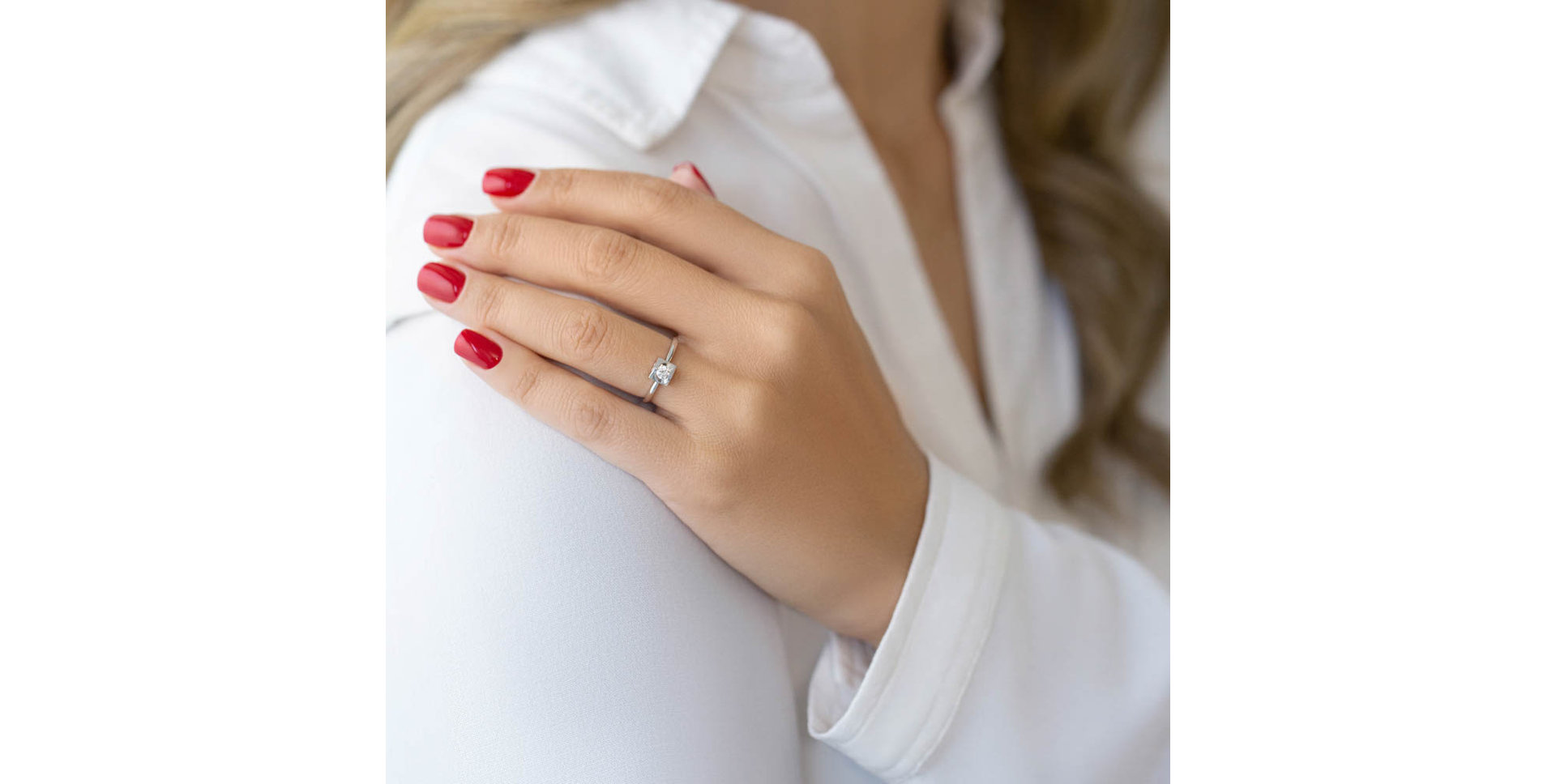 Diamond ring Minimalist Square