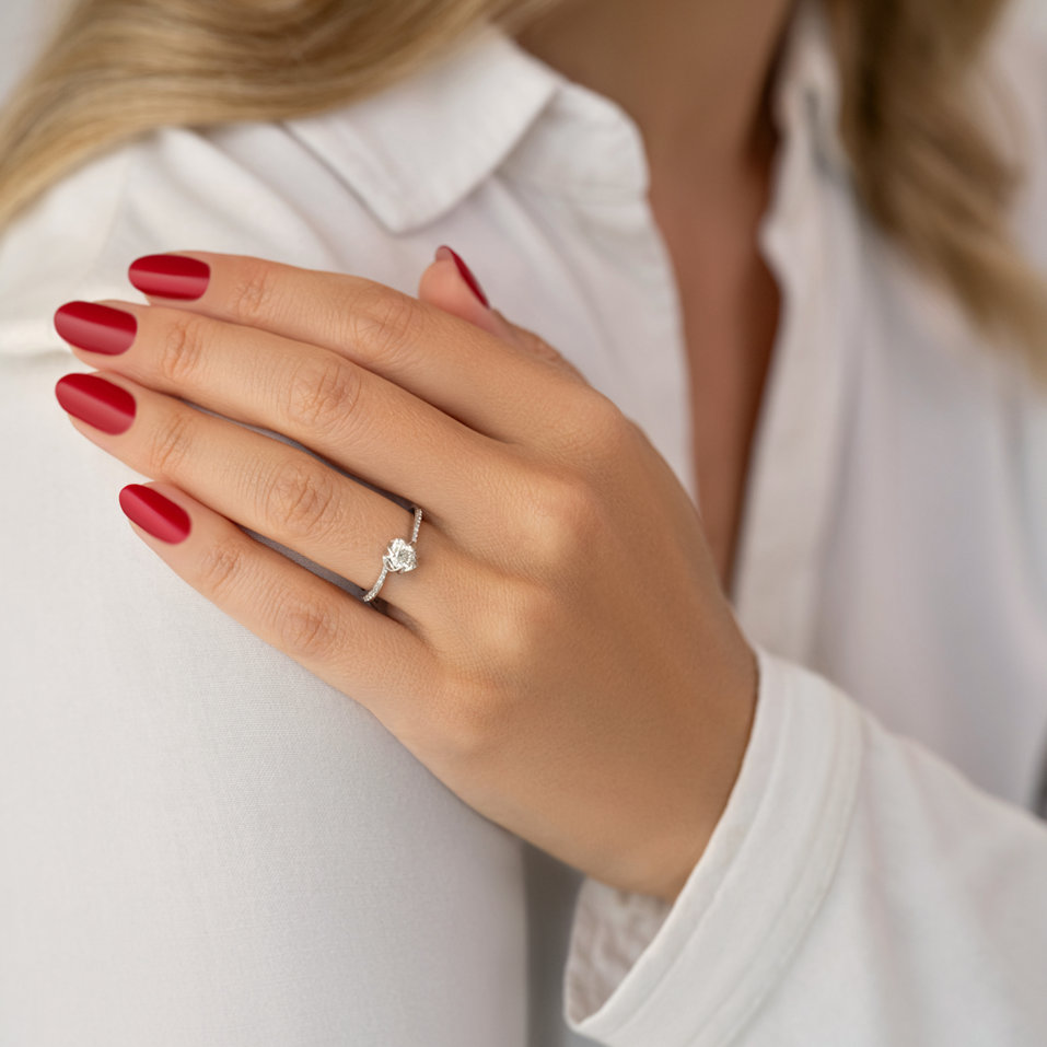 Diamond ring Virelia