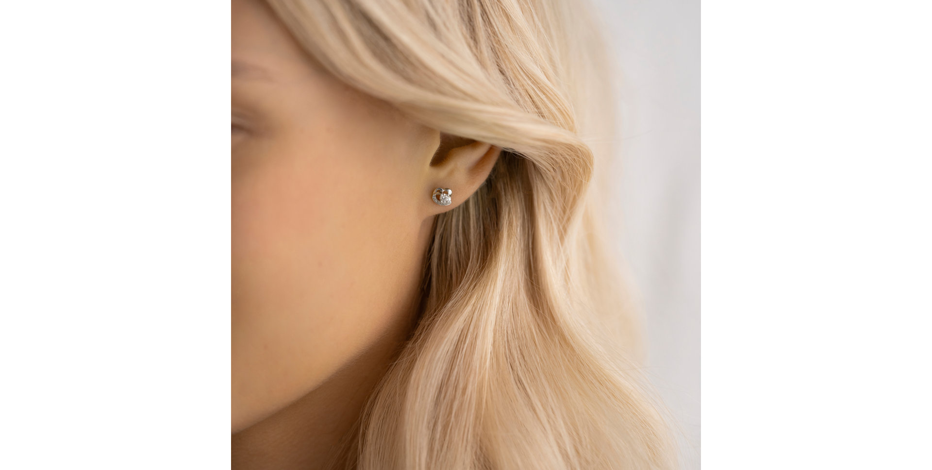 Diamond earrings Sorrow of Luxury