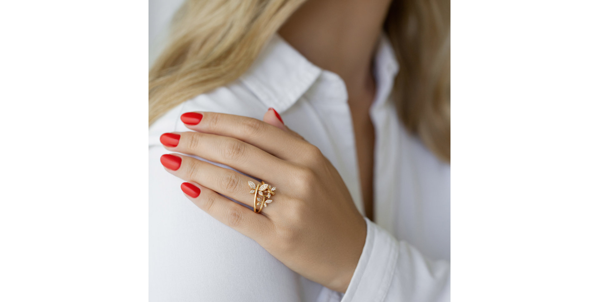 Diamond ring Wings of Glory