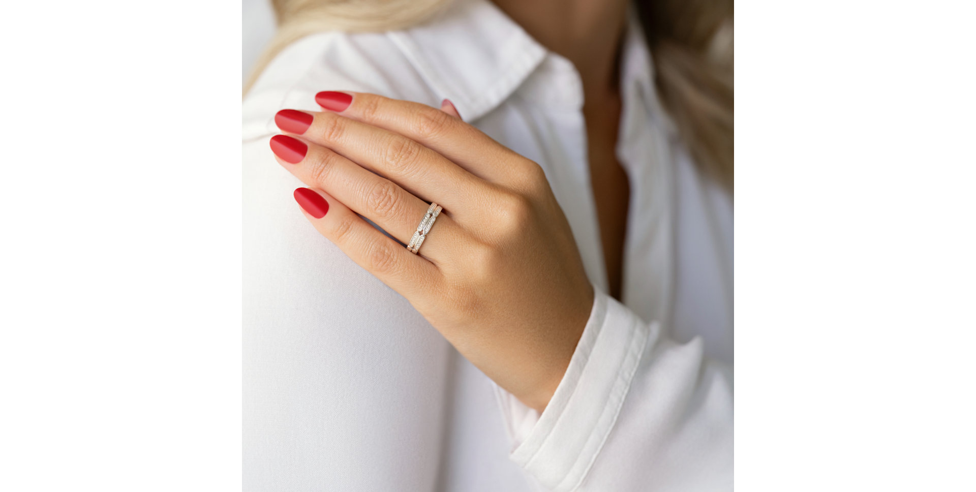 Diamond ring Century Love