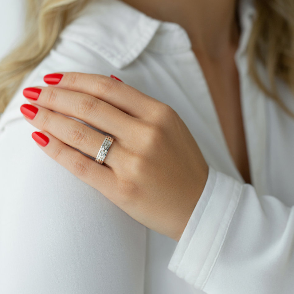 Diamond ring Too Well