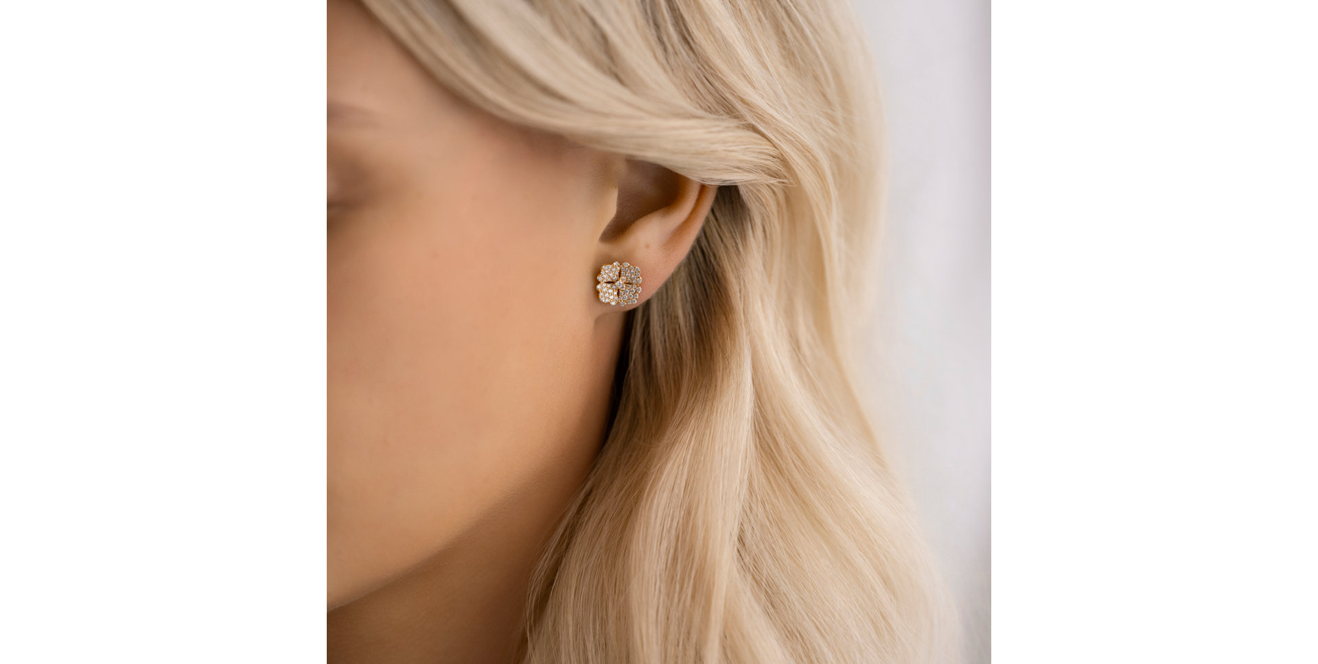 Diamond earrings Leonora