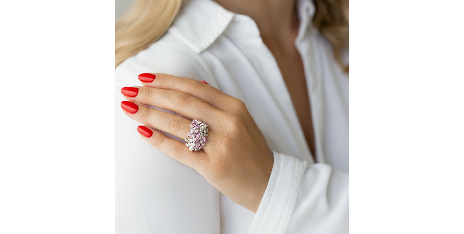 Diamond ring with Sapphire Violet Desire