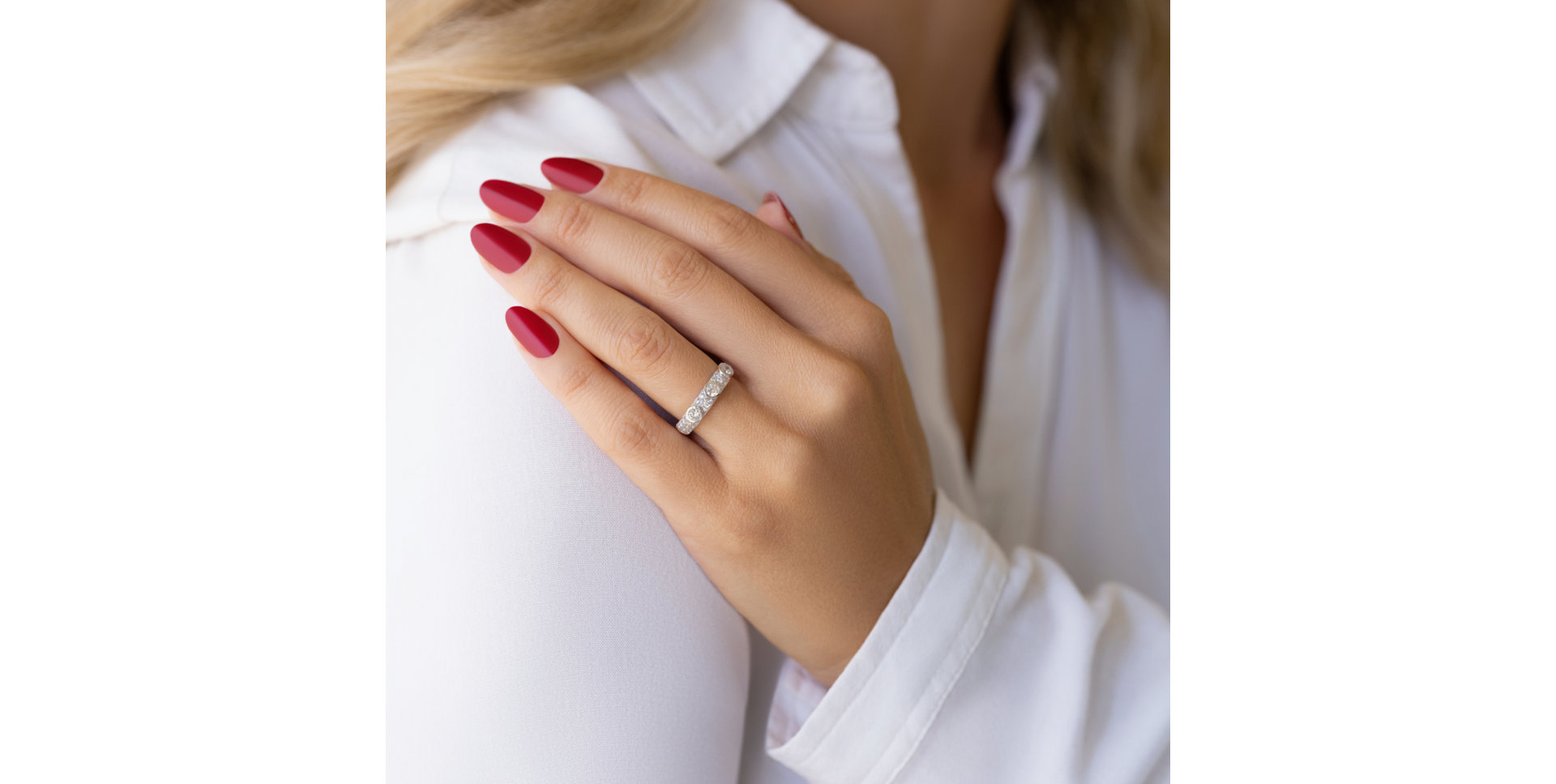 Diamond ring Branwen