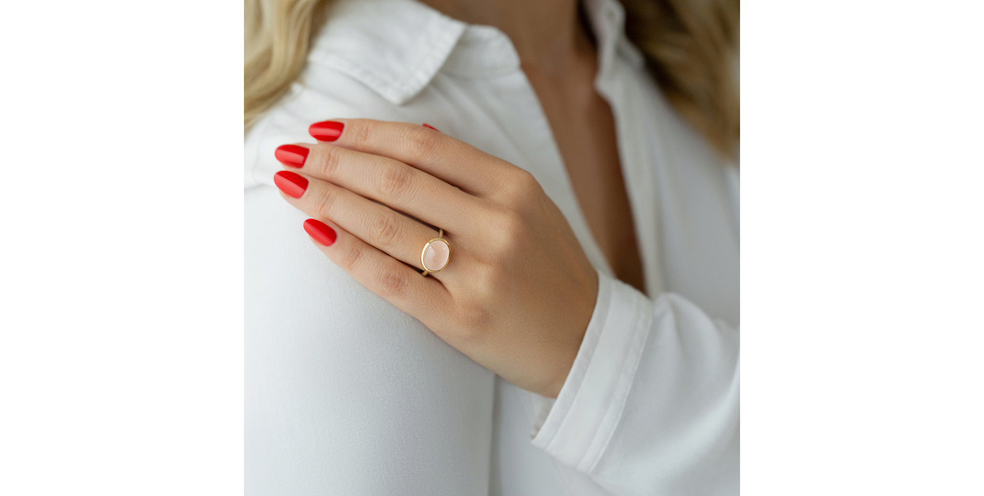 Ring with Rose Quartz Laurellie