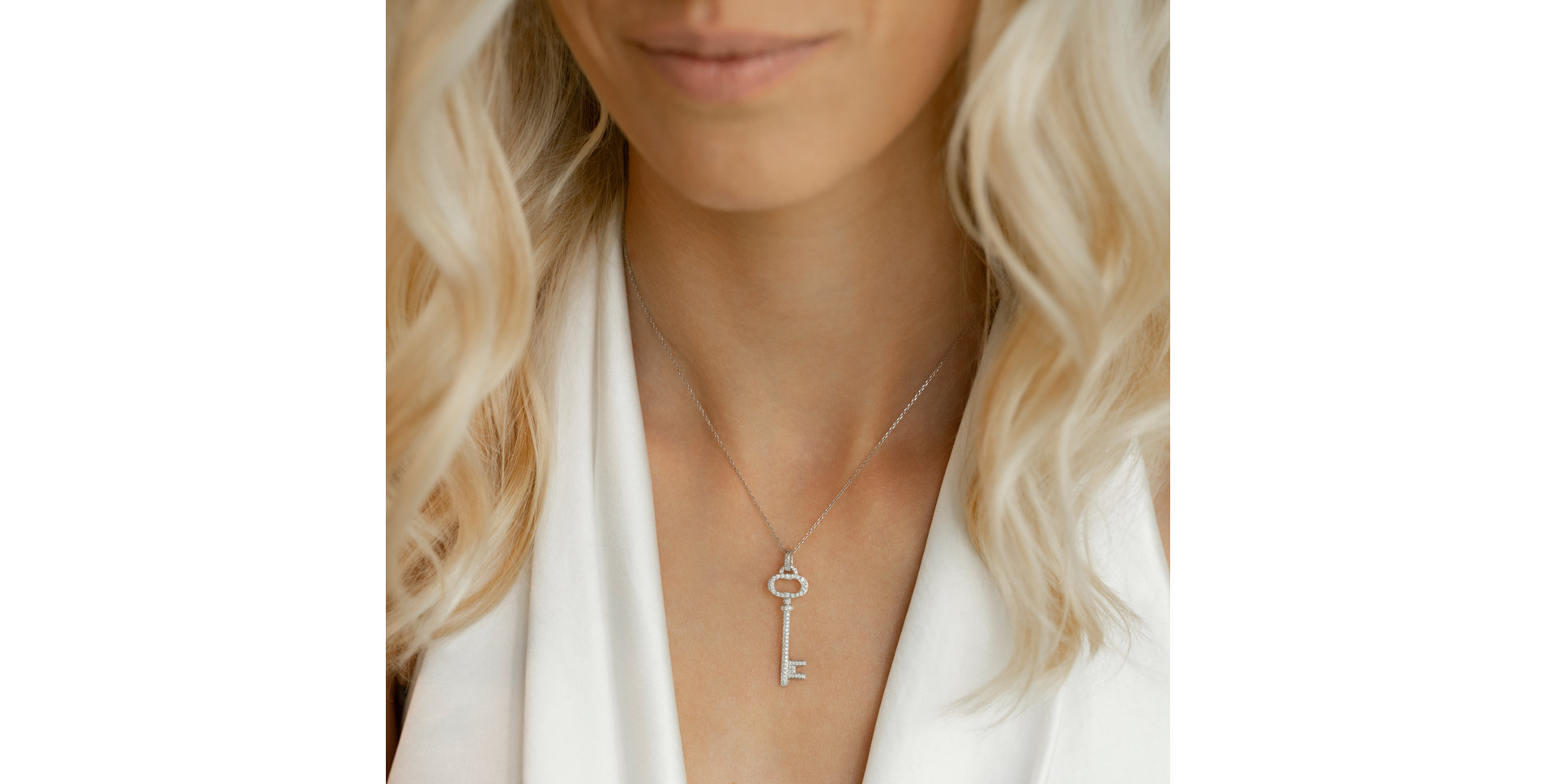 Diamond pendant Magnificent Key