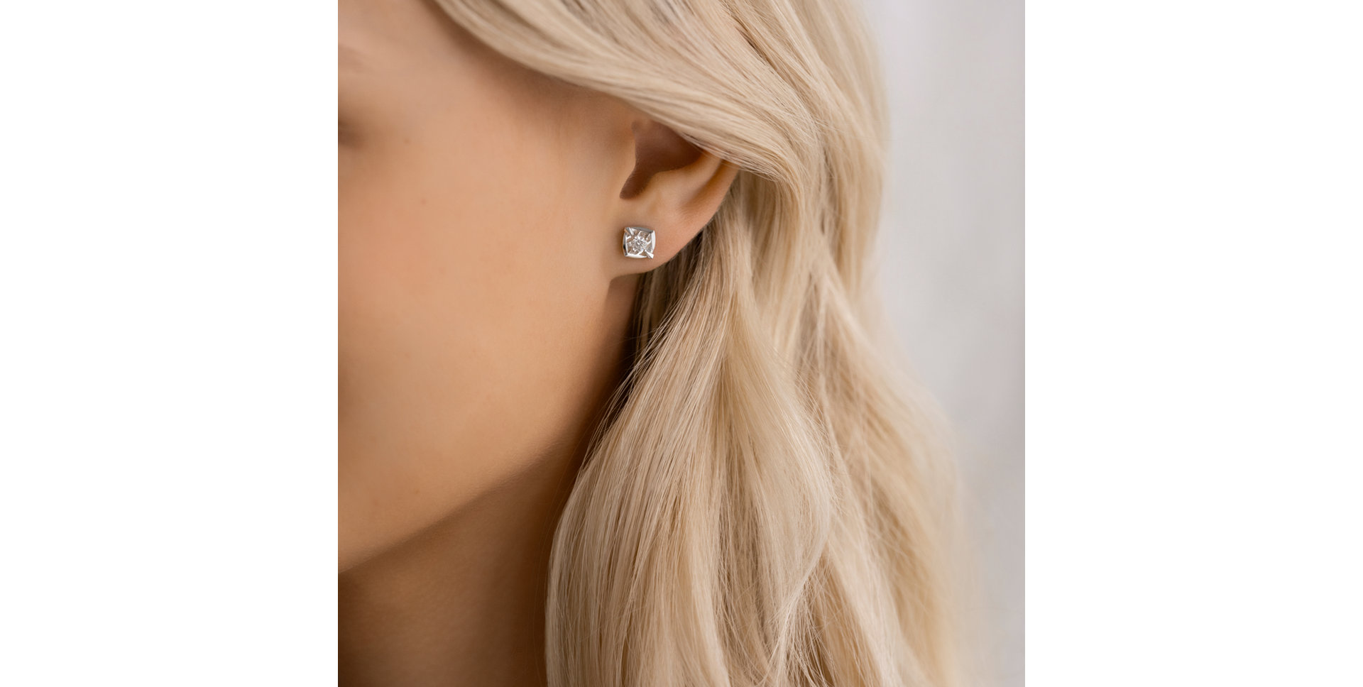 Diamond earrings Estella