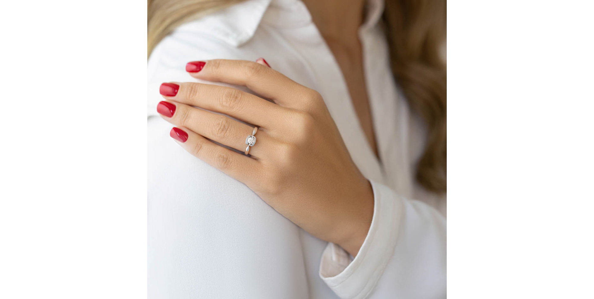 Diamond ring Cold Echoes