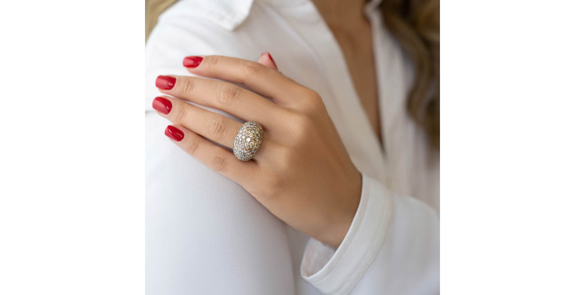 Ring with brown and greeni diamonds Tommie