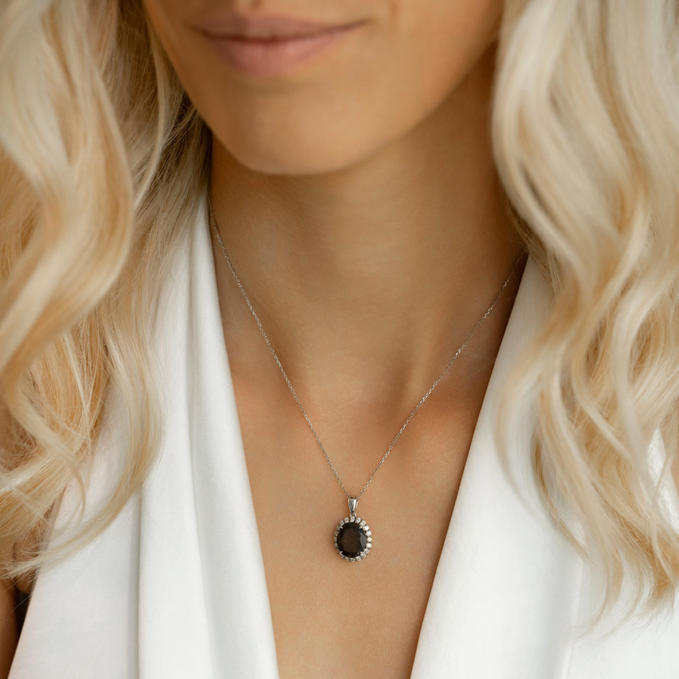 Pendant with brown diamonds and Tourmalíne Night Duchess