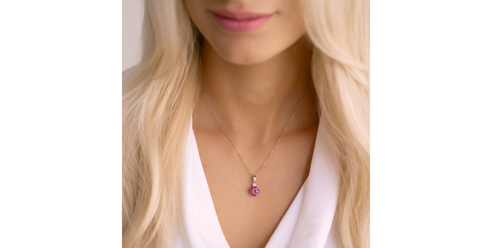 Diamond necklace with Turmalinem Robert