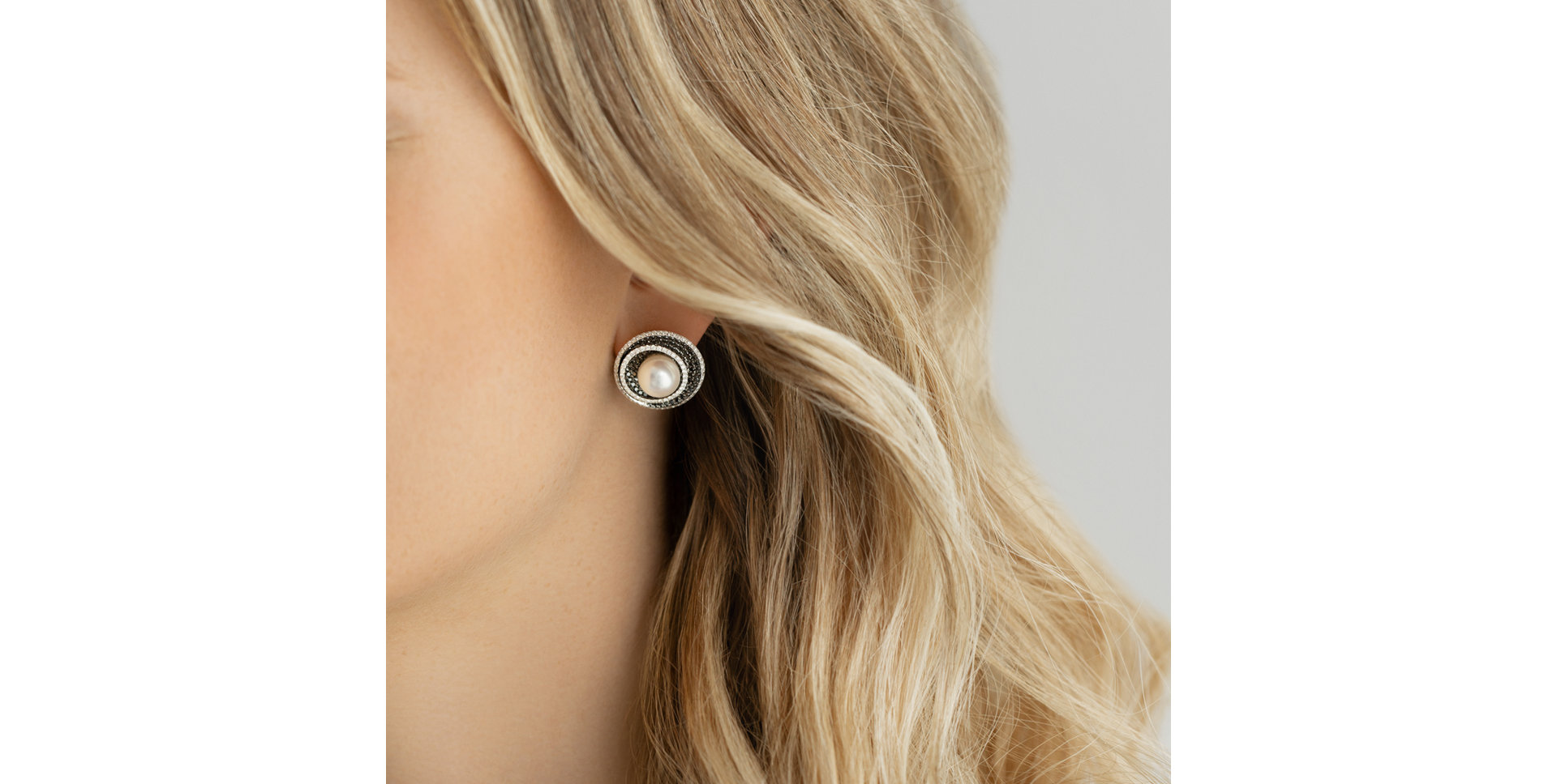 Earrings with black and white diamonds and Pearl Anapos Dream