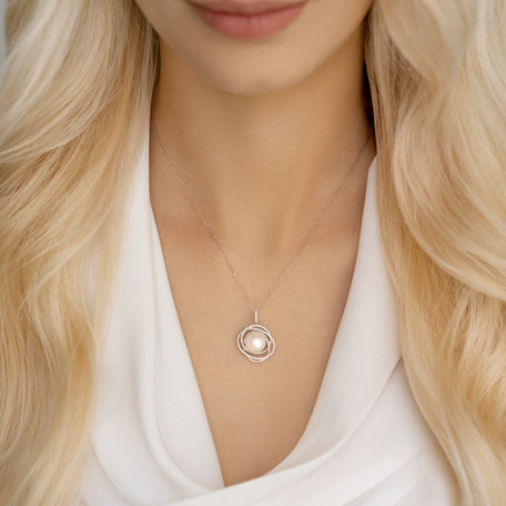 Diamond pendant with Pearl Galaxy of the Seas