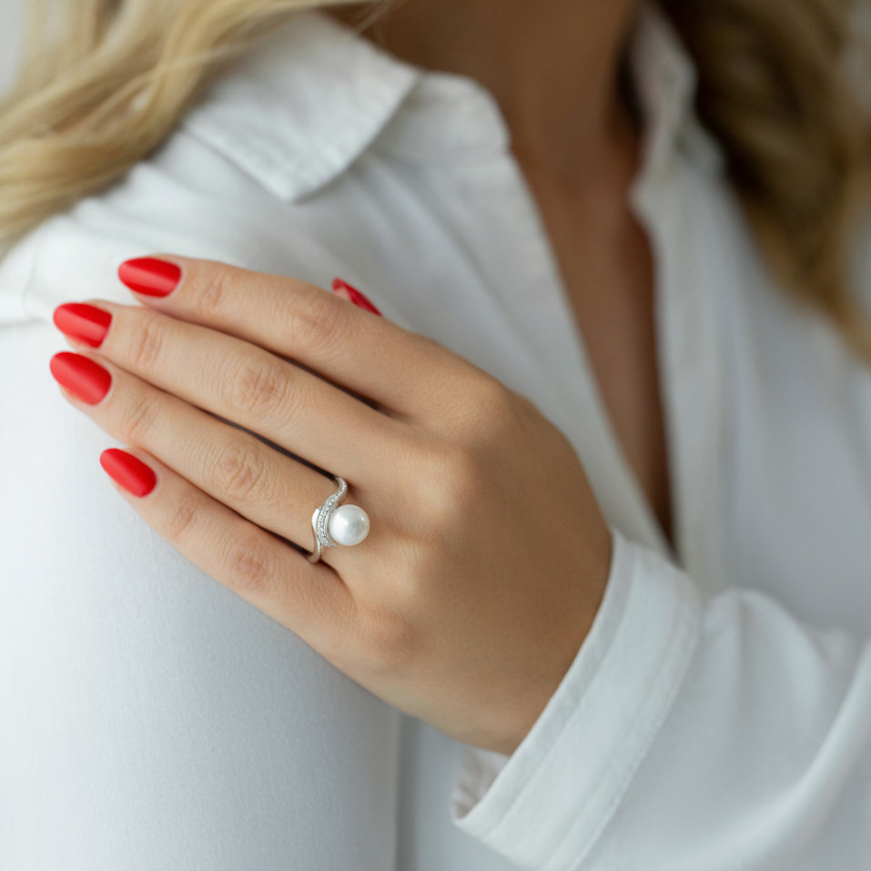 Diamond ring with Pearl Spiral Sea